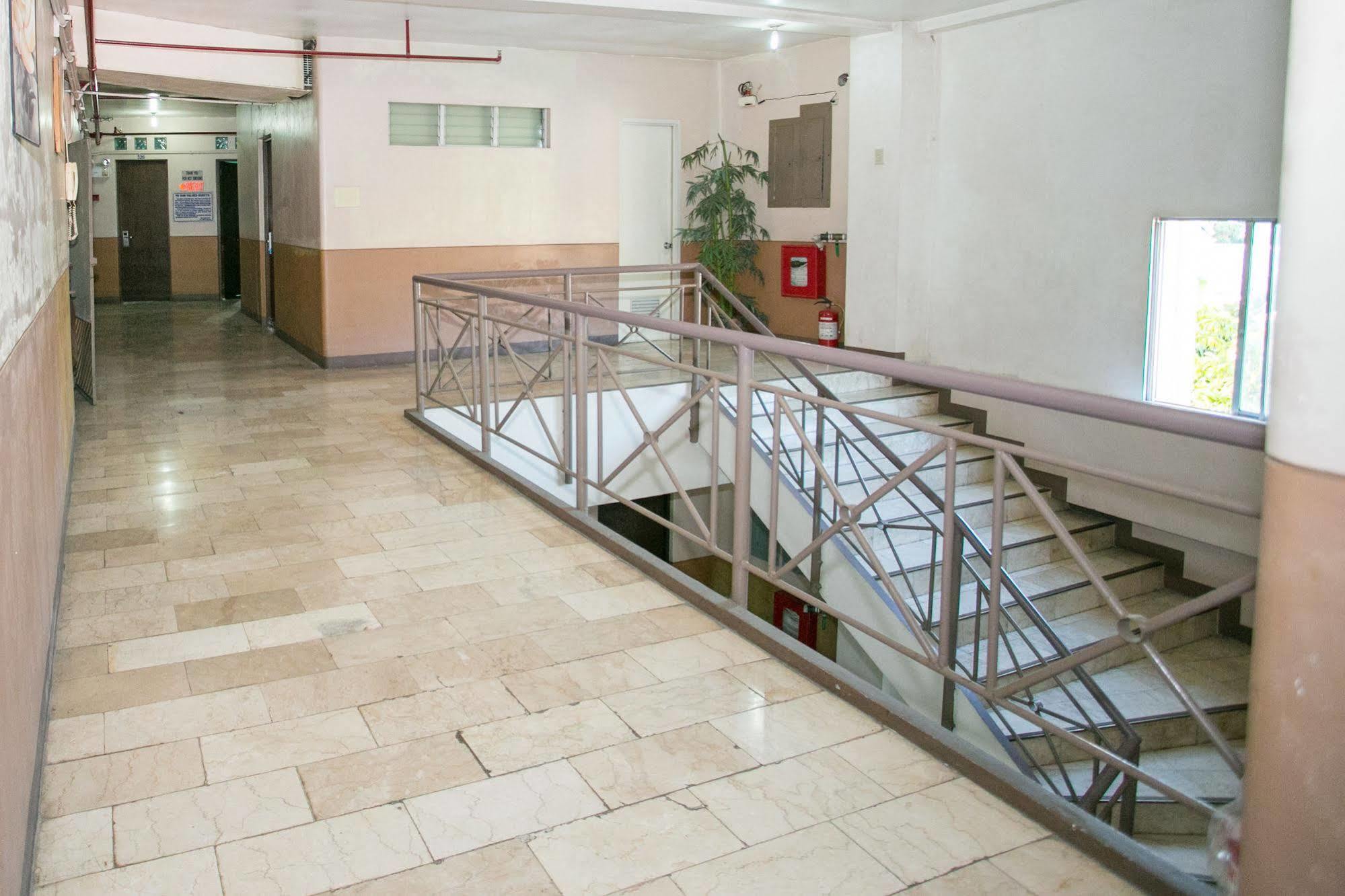 Gv Hotel - Dipolog Kültér fotó